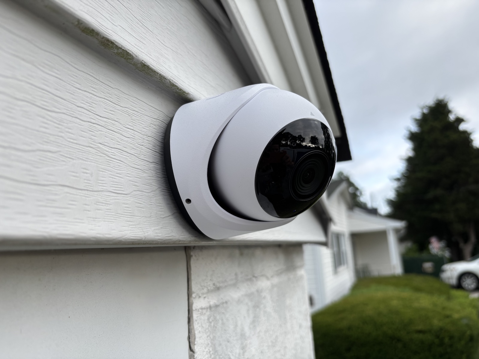 Ubiquiti G6 driveway camera with AI license plate capture and video analytics.